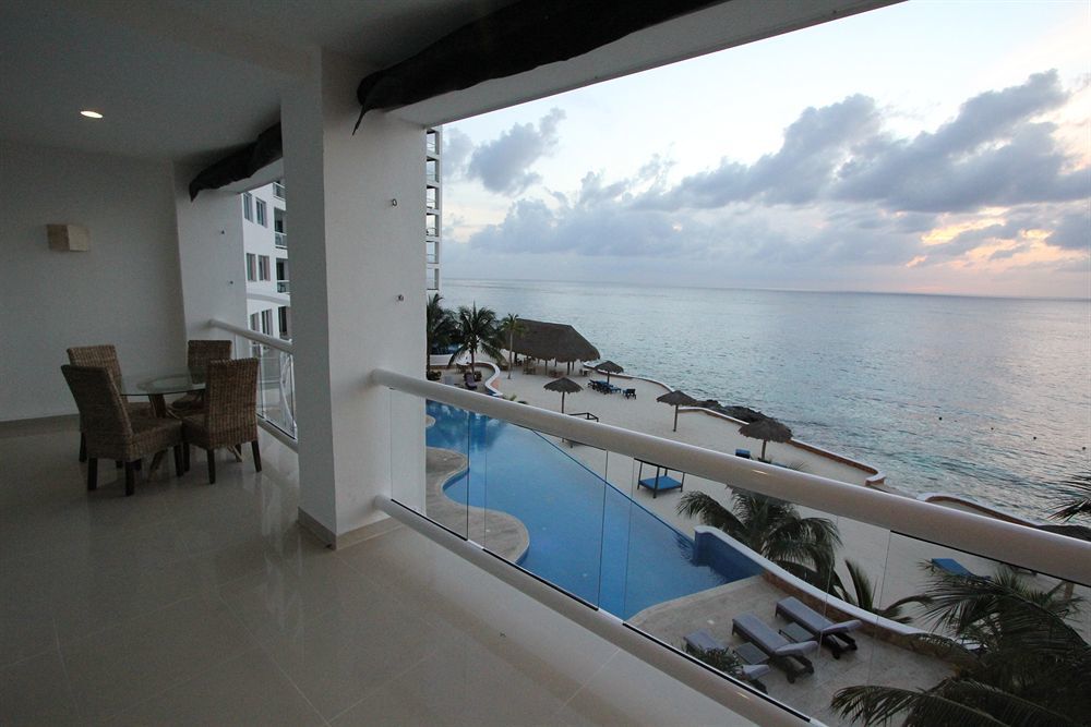 Hotel Peninsula Grand 3*